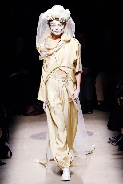 Look 1